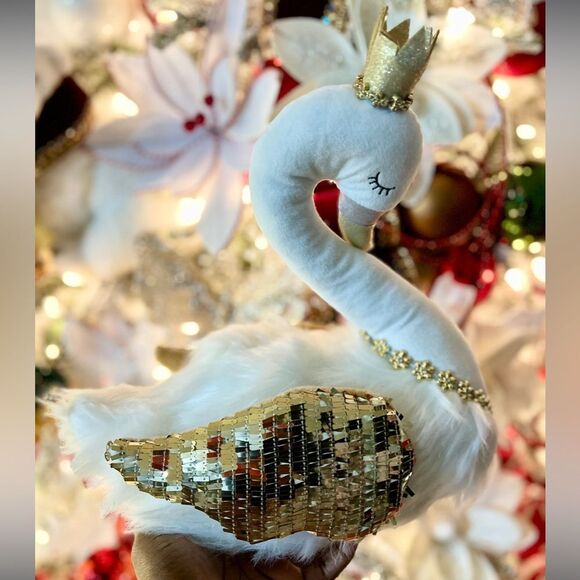 Viral Sugarplum Dreams White Elegant Furry Swan With Glitter Accent Wing Crown - Picture 3 of 8